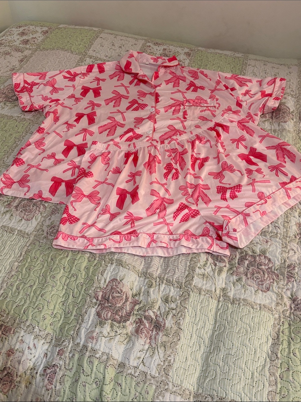 Women’s Plus size pj’s  Pink Bow-Print Short Sleeve / short set